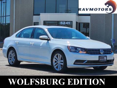 2019 Volkswagen Passat 2.0T Wolfsburg Edition FWD photo