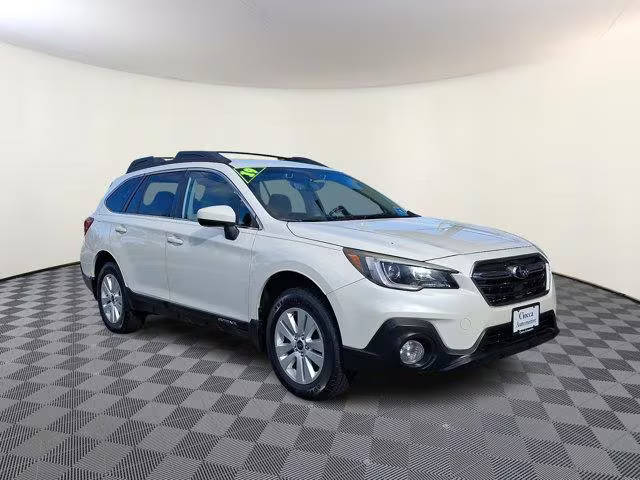 2019 Subaru Outback Premium AWD photo