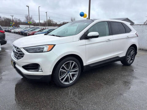 2019 Ford Edge Titanium AWD photo