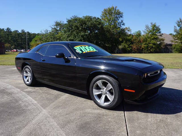 2019 Dodge Challenger SXT RWD photo