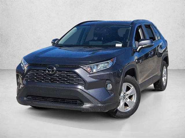 2019 Toyota RAV4 XLE FWD photo