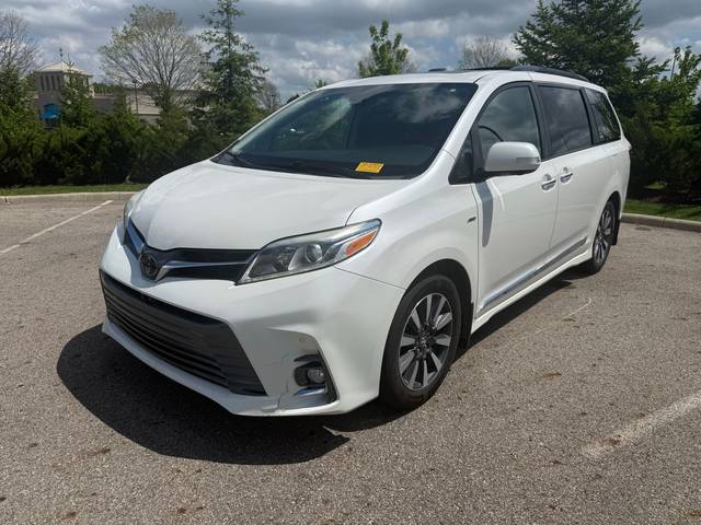 2019 Toyota Sienna Limited Premium AWD photo