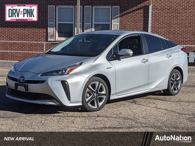 2019 Toyota Prius XLE FWD photo