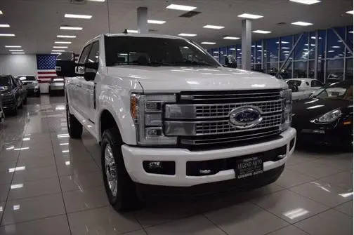 2019 Ford F-250 Super Duty Platinum 4WD photo