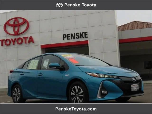 2019 Toyota Prius Prime Advanced FWD photo