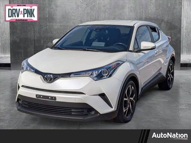 2019 Toyota C-HR XLE FWD photo