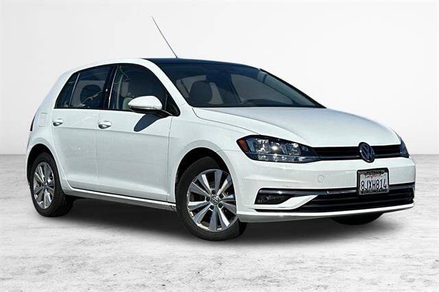 2019 Volkswagen Golf SE FWD photo