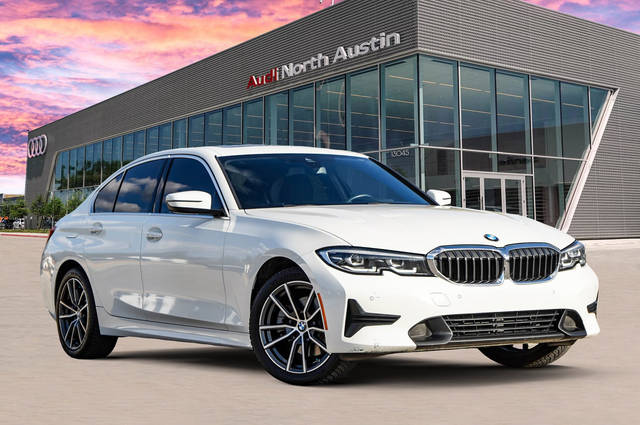 2019 BMW 3 Series 330i xDrive AWD photo