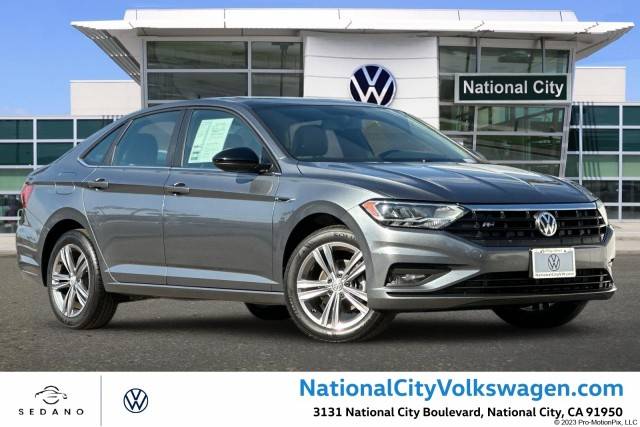 2019 Volkswagen Jetta R-Line FWD photo