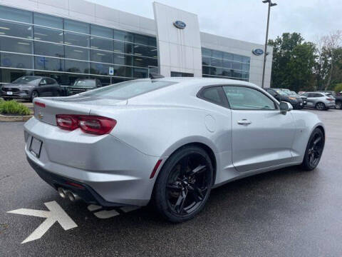 2019 Chevrolet Camaro 1LT RWD photo
