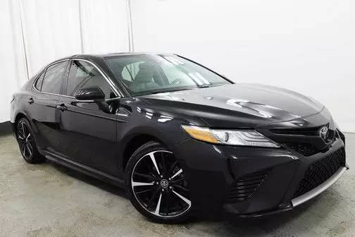 2019 Toyota Camry XSE FWD photo