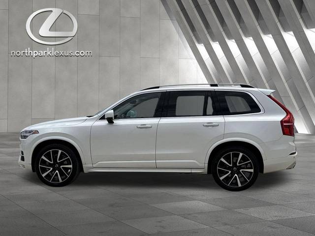 2019 Volvo XC90 Momentum AWD photo