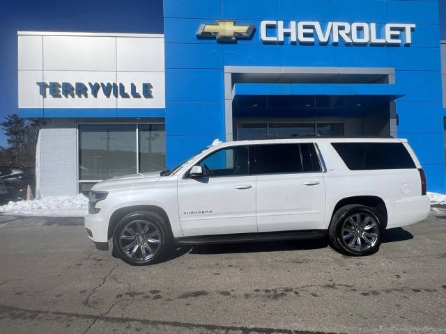 2019 Chevrolet Suburban LT 4WD photo