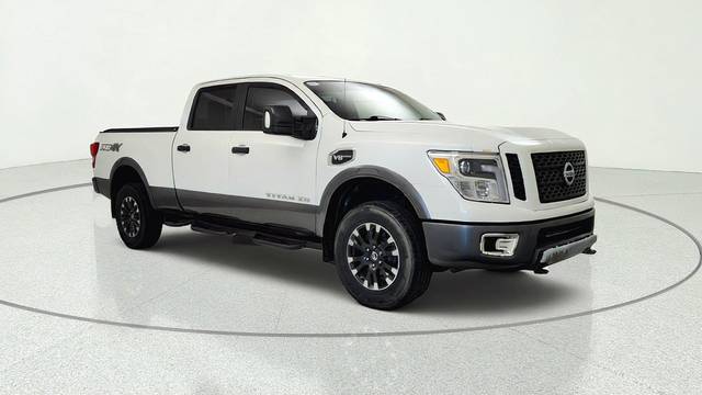 2019 Nissan Titan XD PRO-4X 4WD photo