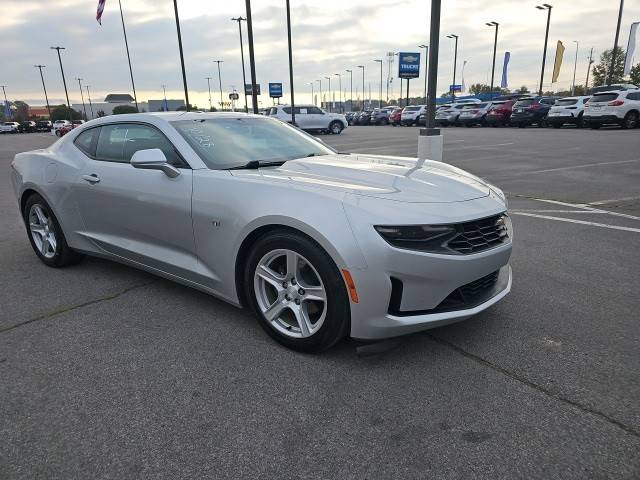 2019 Chevrolet Camaro 1LT RWD photo