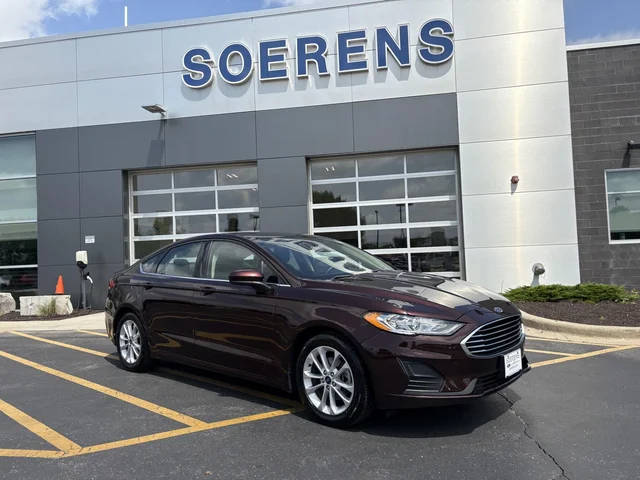 2019 Ford Fusion SE FWD photo
