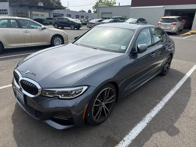 2019 BMW 3 Series 330i RWD photo