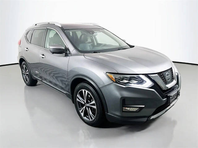 2017 Nissan Rogue SL FWD photo