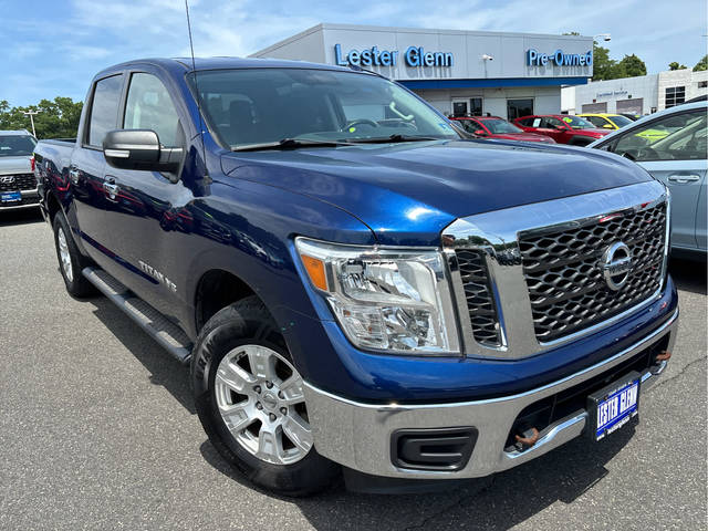 2018 Nissan Titan SV 4WD photo