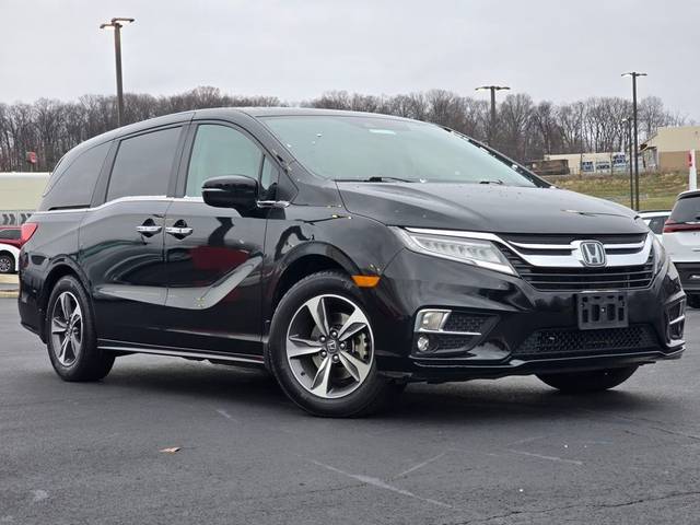 2019 Honda Odyssey Touring FWD photo