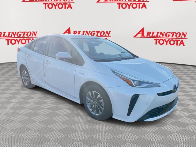 2019 Toyota Prius XLE FWD photo