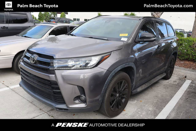 2019 Toyota Highlander SE FWD photo