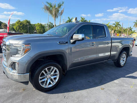 2019 GMC Sierra 1500 SLT 4WD photo