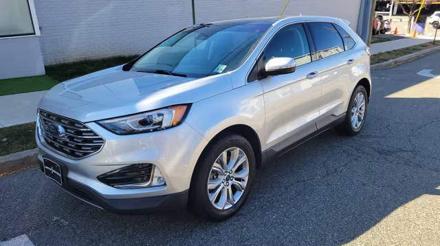 2019 Ford Edge Titanium AWD photo