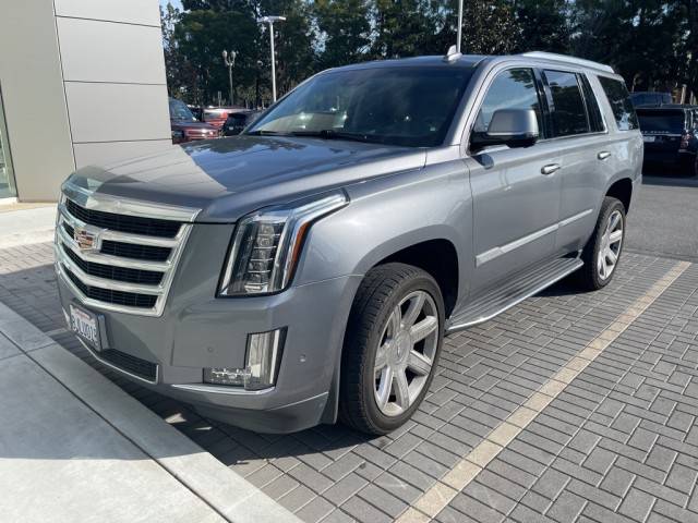 2019 Cadillac Escalade Luxury RWD photo