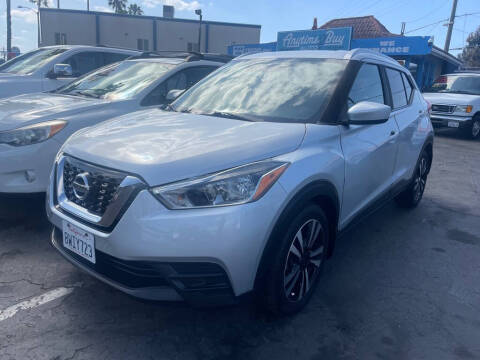 2019 Nissan Kicks SV FWD photo