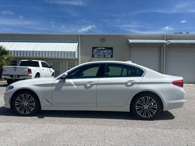 2019 BMW 5 Series 530i RWD photo