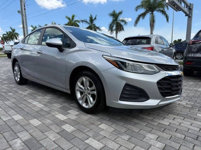 2019 Chevrolet Cruze LS FWD photo