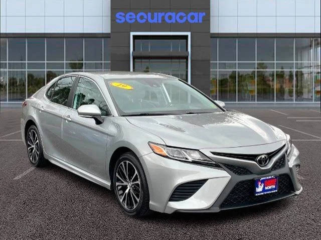 2019 Toyota Camry SE FWD photo