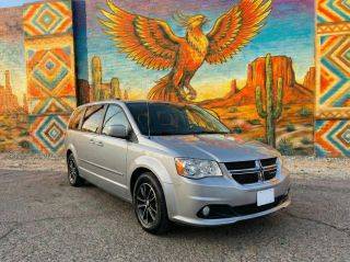 2017 Dodge Grand Caravan SXT FWD photo