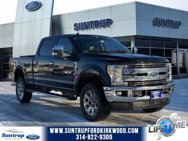 2019 Ford F-250 Super Duty LARIAT 4WD photo