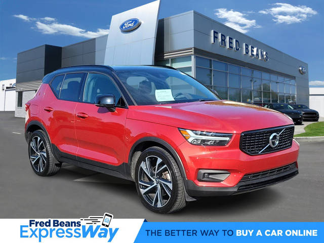 2019 Volvo XC40 R-Design AWD photo