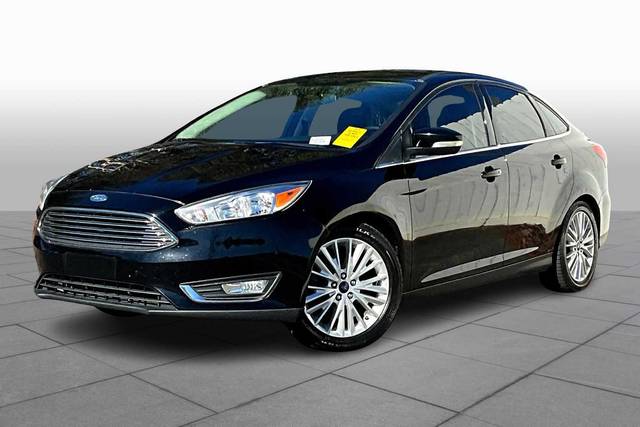 2018 Ford Focus Titanium FWD photo