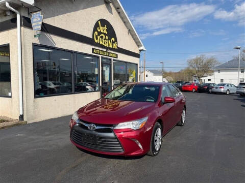 2016 Toyota Camry LE FWD photo