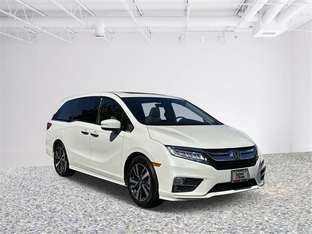 2019 Honda Odyssey Elite FWD photo