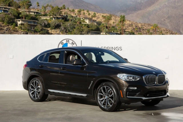 2019 BMW X4 xDrive30i AWD photo