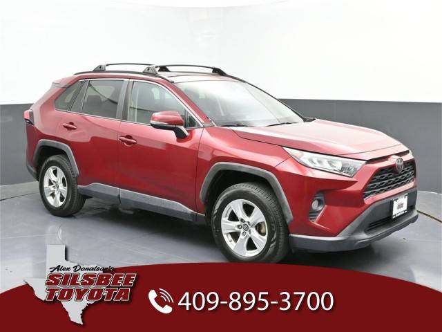 2019 Toyota RAV4 XLE FWD photo