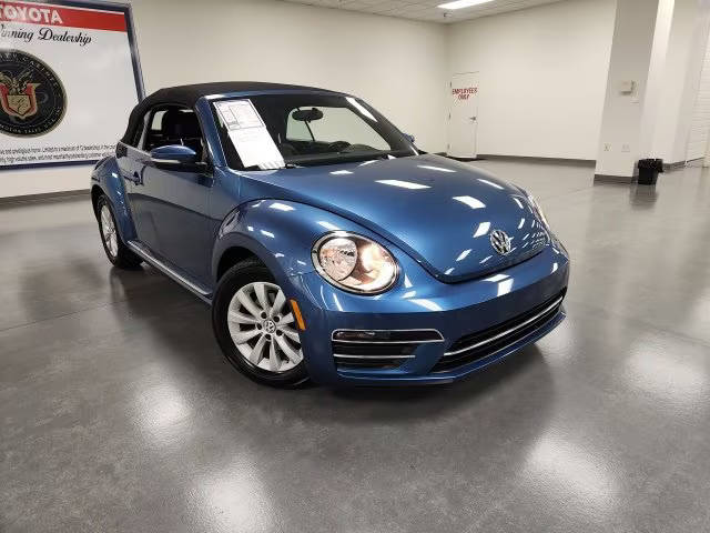 2019 Volkswagen Beetle S FWD photo