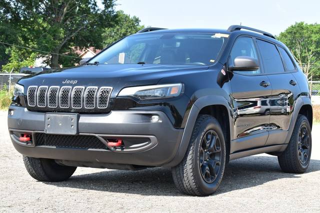 2019 Jeep Cherokee Trailhawk 4WD photo