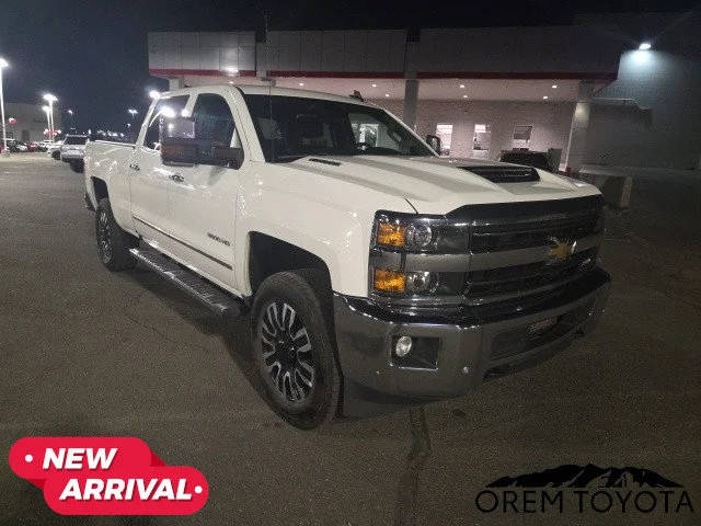 2019 Chevrolet Silverado 3500HD LTZ 4WD photo