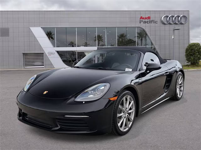 2019 Porsche Boxster  RWD photo