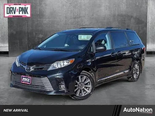 2019 Toyota Sienna XLE Premium AWD photo