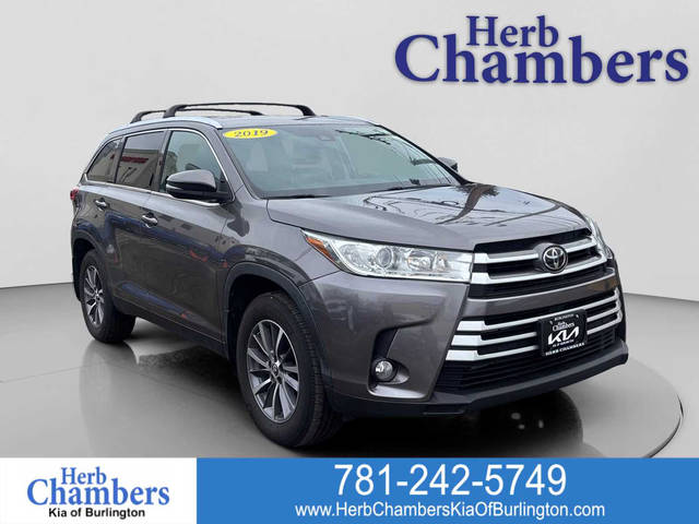 2019 Toyota Highlander XLE AWD photo