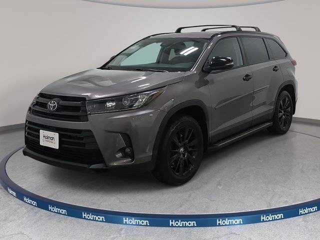 2019 Toyota Highlander SE AWD photo