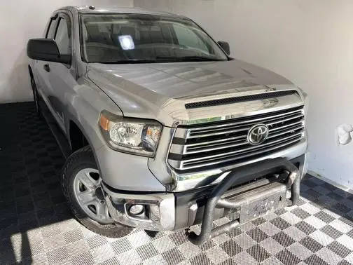 2019 Toyota Tundra SR5 4WD photo