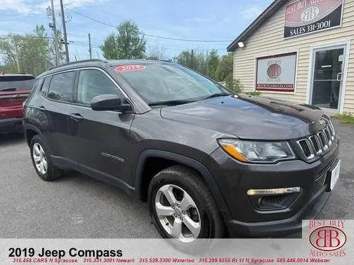 2019 Jeep Compass Latitude 4WD photo